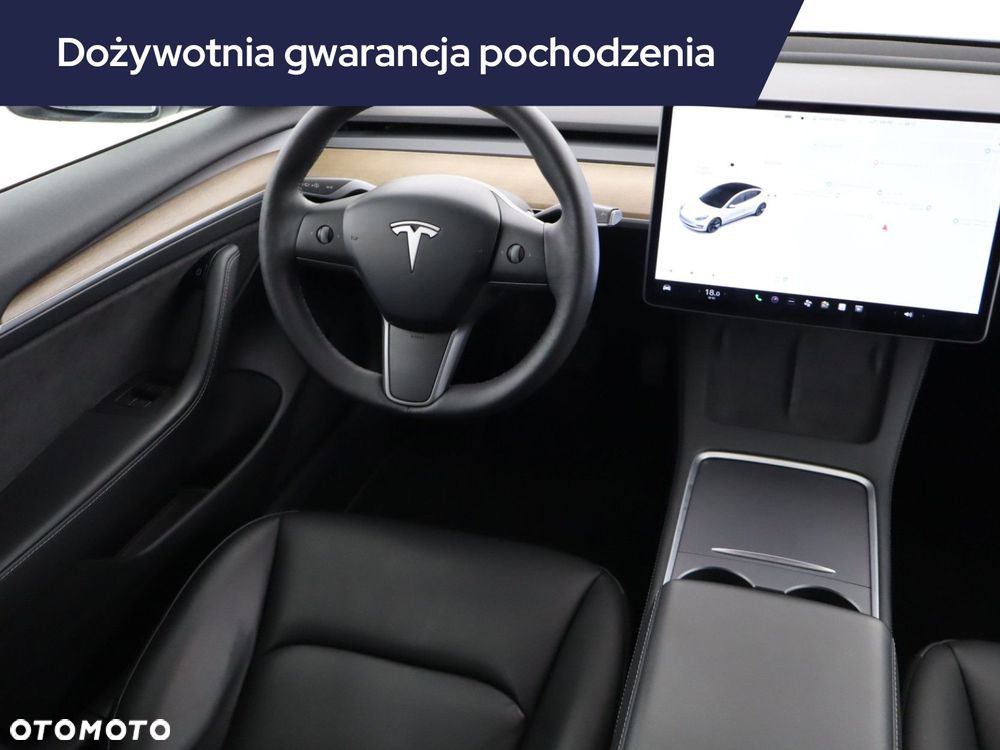 Tesla Model 3 - 9