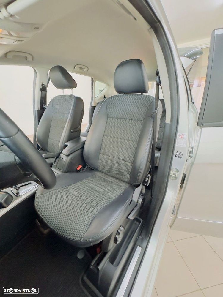 Mercedes-Benz A 200 Elegance Automatic - 17