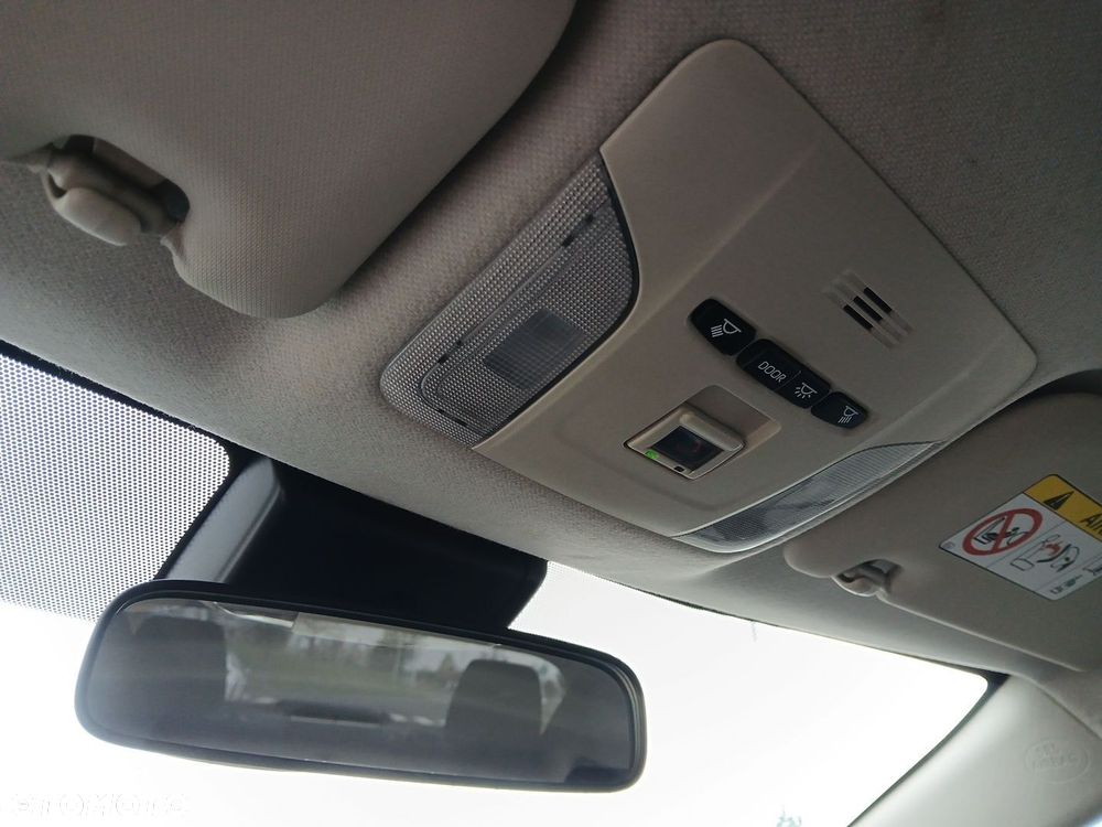 Toyota Corolla 1.8 Hybrid Comfort - 36