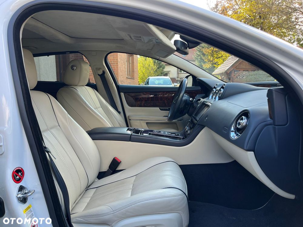 Jaguar XJ 5.0 V8 Premium Luxury - 21