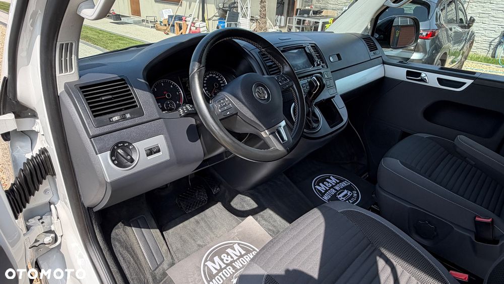 Volkswagen Multivan - 15