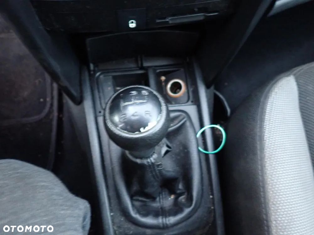 CZĘŚCI - Peugeot 207 1,4 73KM KFV KFW HB 5D 5B 20CQ65 lakier EXL 2008r. INDEX - 9754 - 10