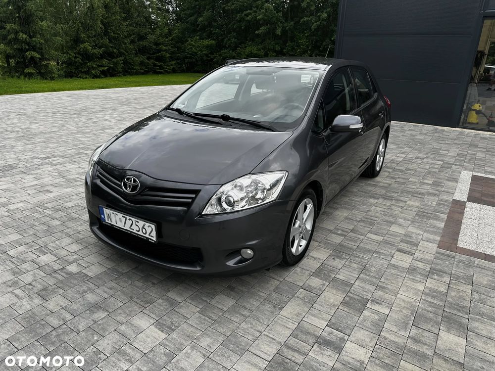 Toyota Auris 1.4 D-4D Premium - 1