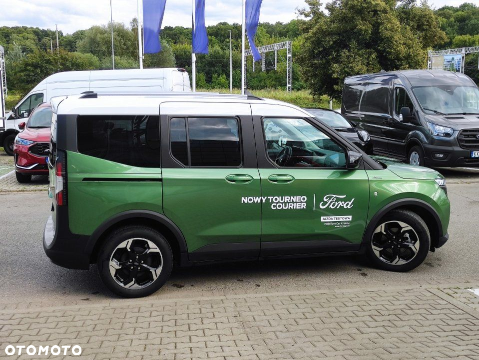 Ford Tourneo Courier - 7