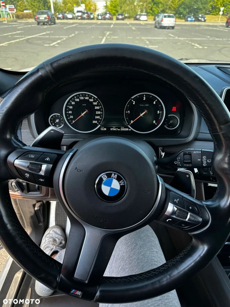 BMW X5 xDrive40d Sport-Aut - 9