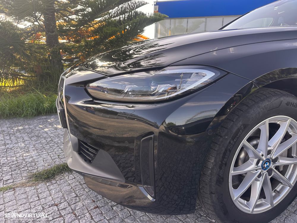 BMW i4 eDrive40 - 11