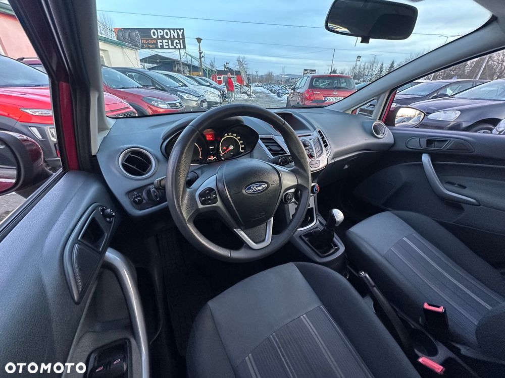 Ford Fiesta 1.6 TDCI Connection - 27