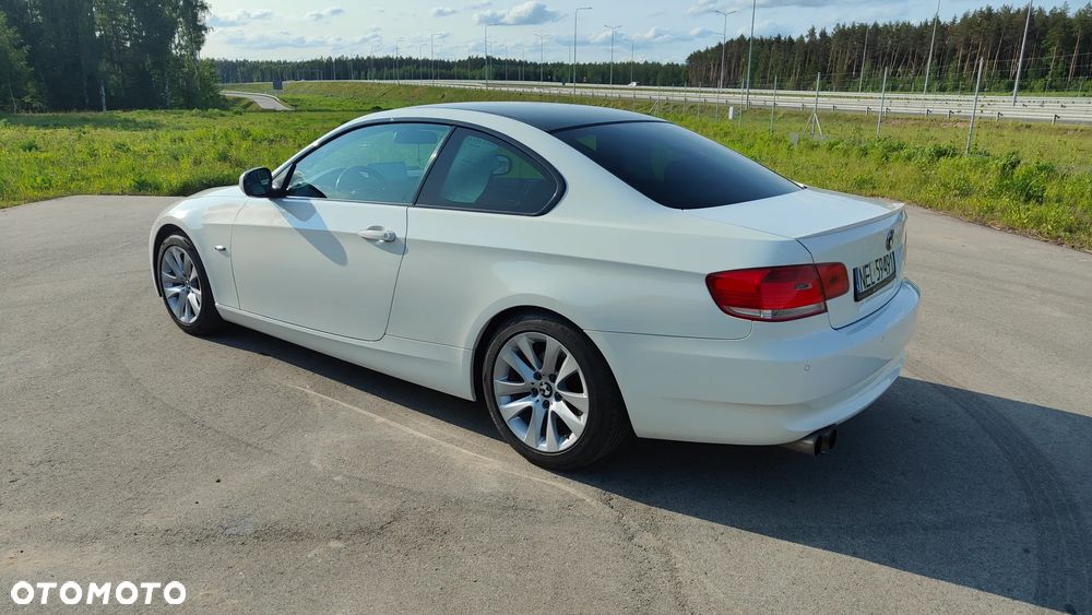 BMW Seria 3 320i Edition Exclusive - 7