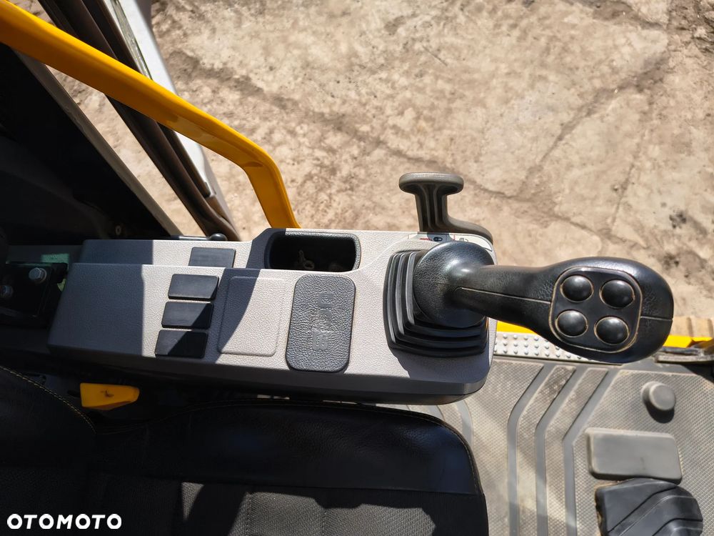 JCB 220x js220 2021R - 29