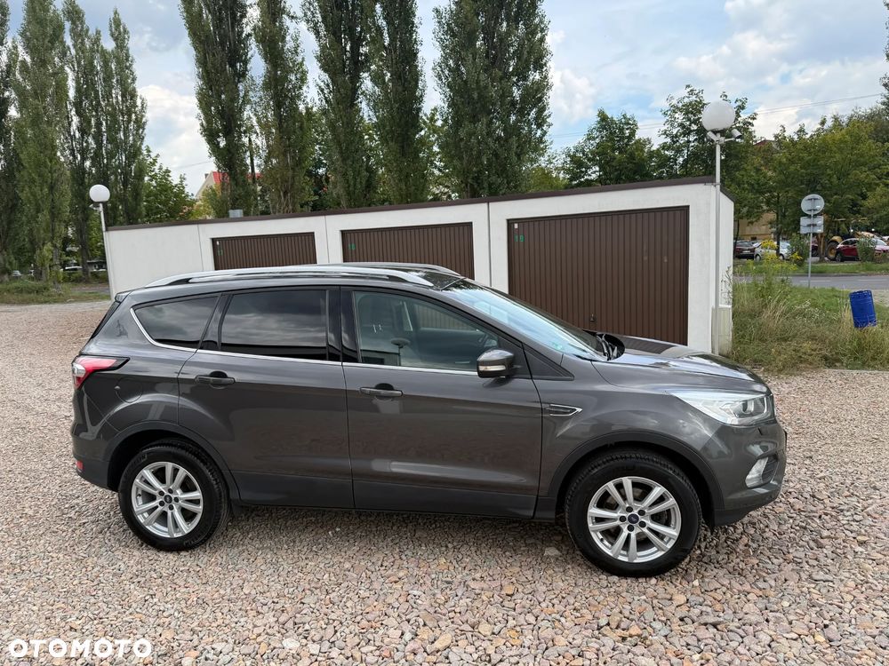 Ford Kuga 1.5 EcoBoost 2x4 Titanium - 9