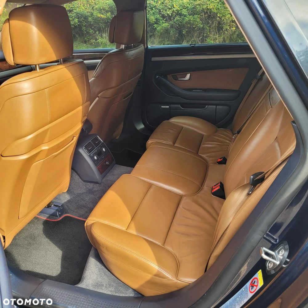 Audi A8 4.2 TDI Quattro - 11