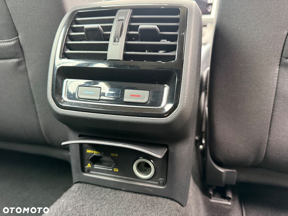 Volkswagen Passat 2.0 TDI SCR Business - 18