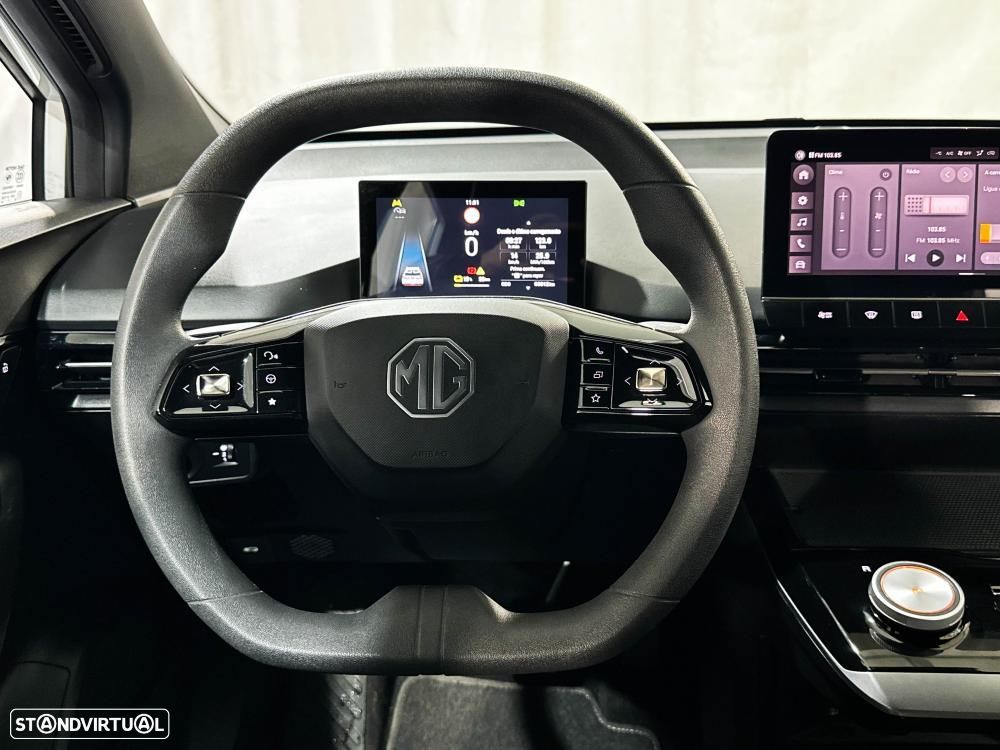 MG MG4 51 kWh Standard - 24