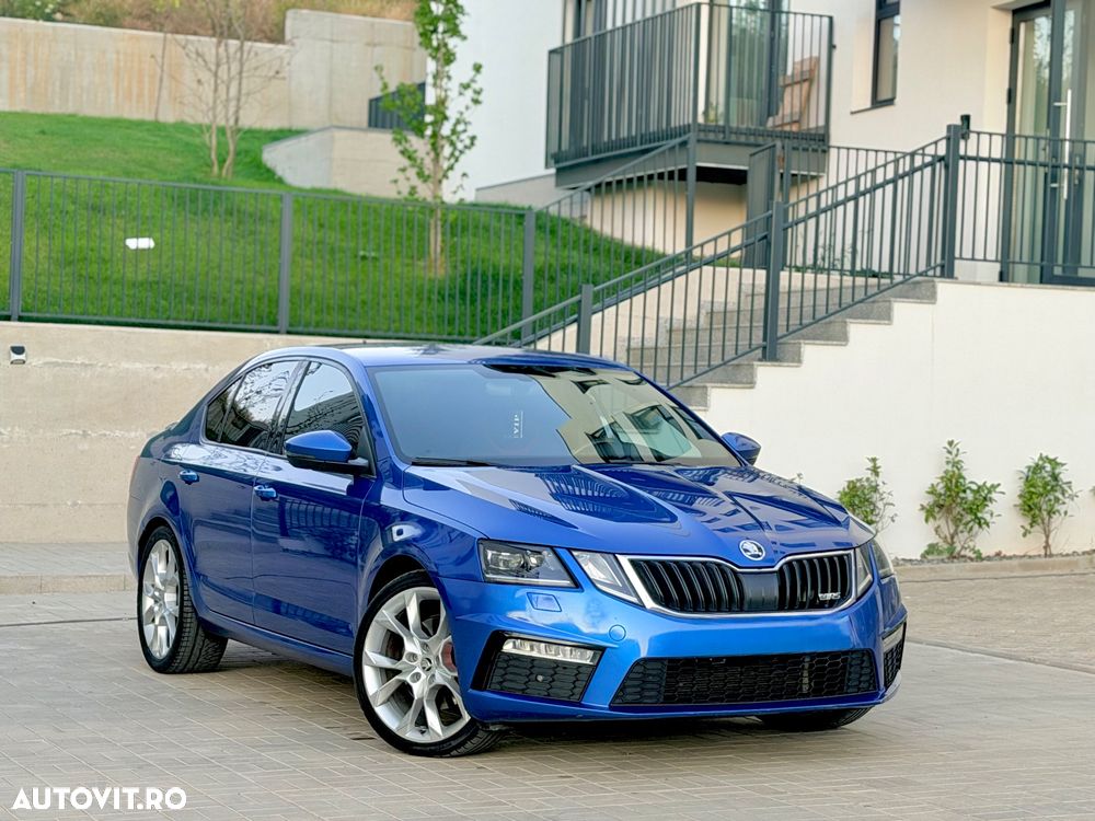 Skoda Octavia 2.0 TDI DSG RS - 2