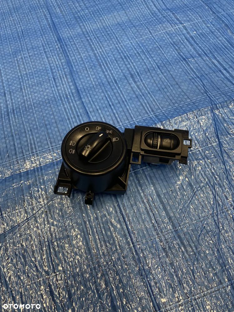 PANEL PRZEŁĄCZNIK REGULACJI WŁĄCZNIK ŚWIATEŁ  VOLKSWAGEN TOUAREG I  7L685890  7L6858903T