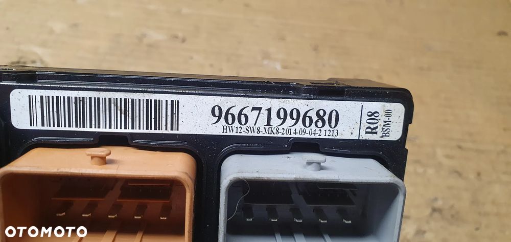 Moduł sterownik BSM skrzynka bezpieczników Citroen C3 II 9667199680 - 6