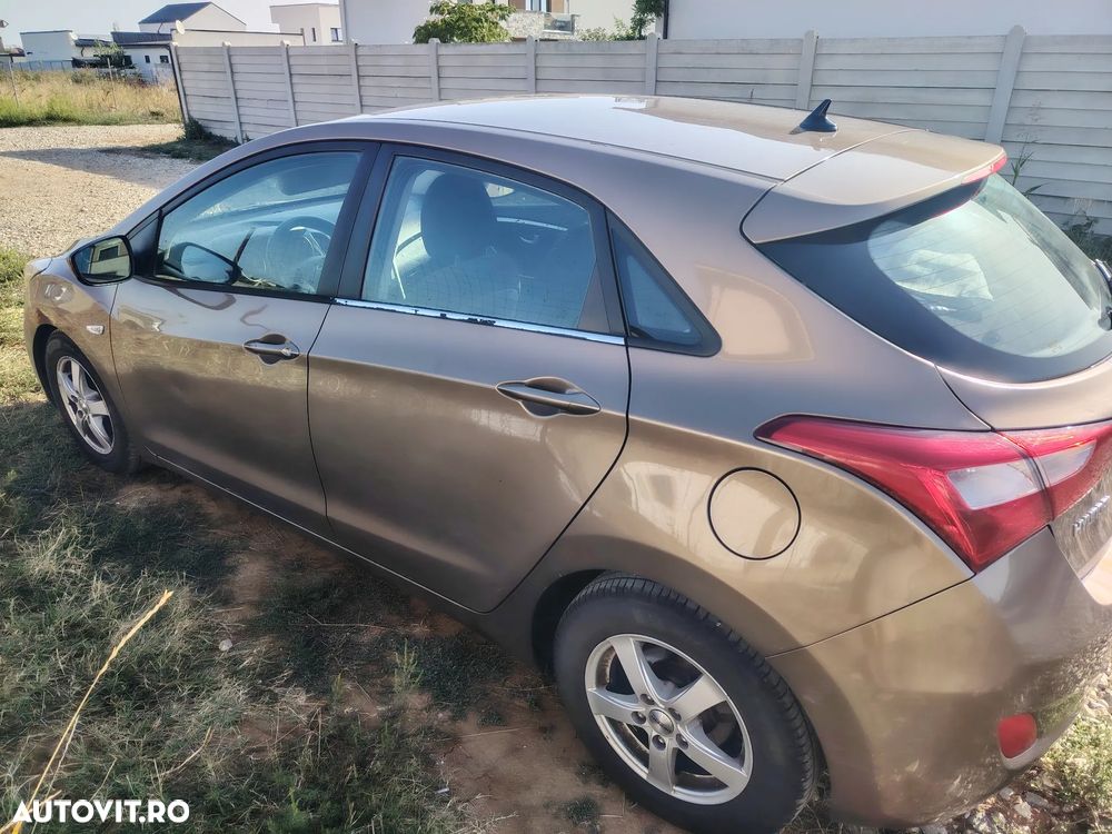 Hyundai i30 1.6 CRDI Comfort - 2
