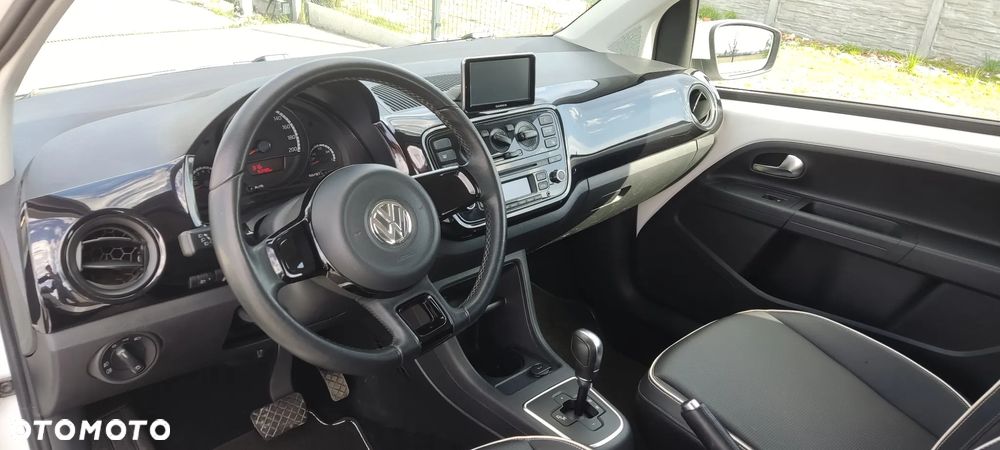 Volkswagen up! ASG high - 8