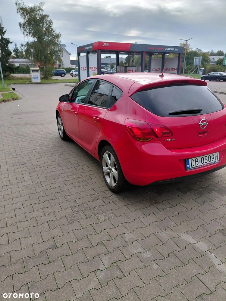 Opel Astra IV 1.4 Cosmo - 23