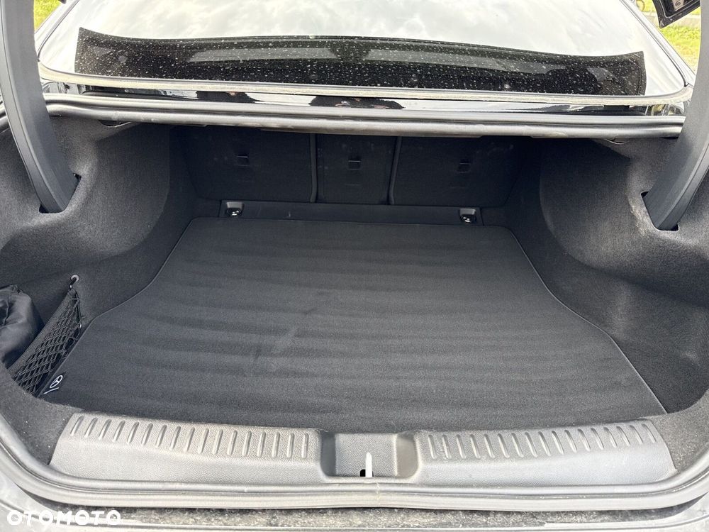 Mercedes-Benz CLA - 27