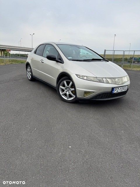 Honda Civic 1.8 Executive - 1