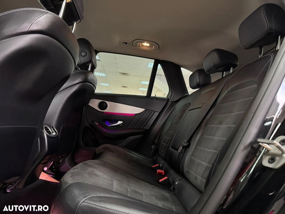 Mercedes-Benz GLC 300 e 4Matic 9G-TRONIC Edition AMG Line - 17