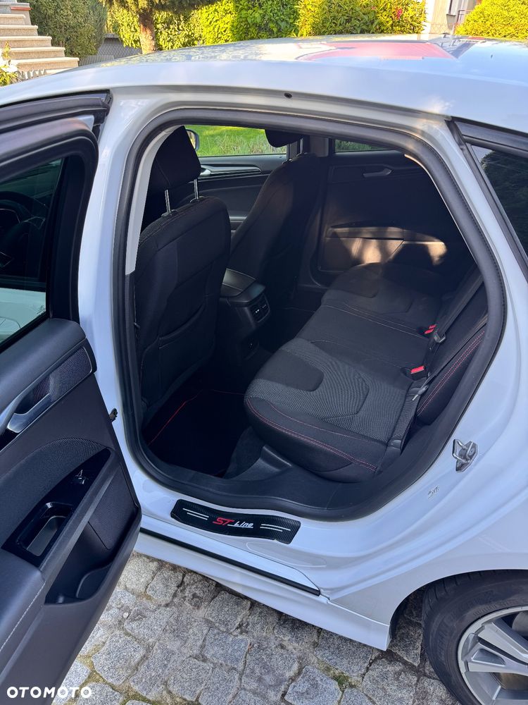 Ford Mondeo - 10
