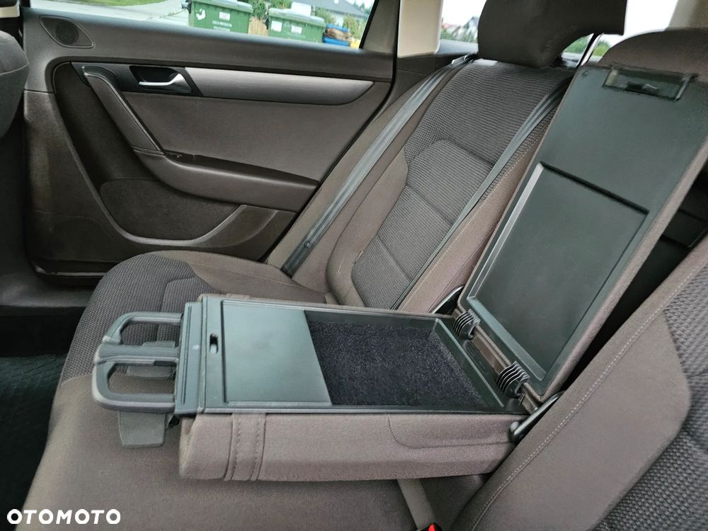 Volkswagen Passat Variant 2.0 TDI BlueMotion Technology Comfortline - 19