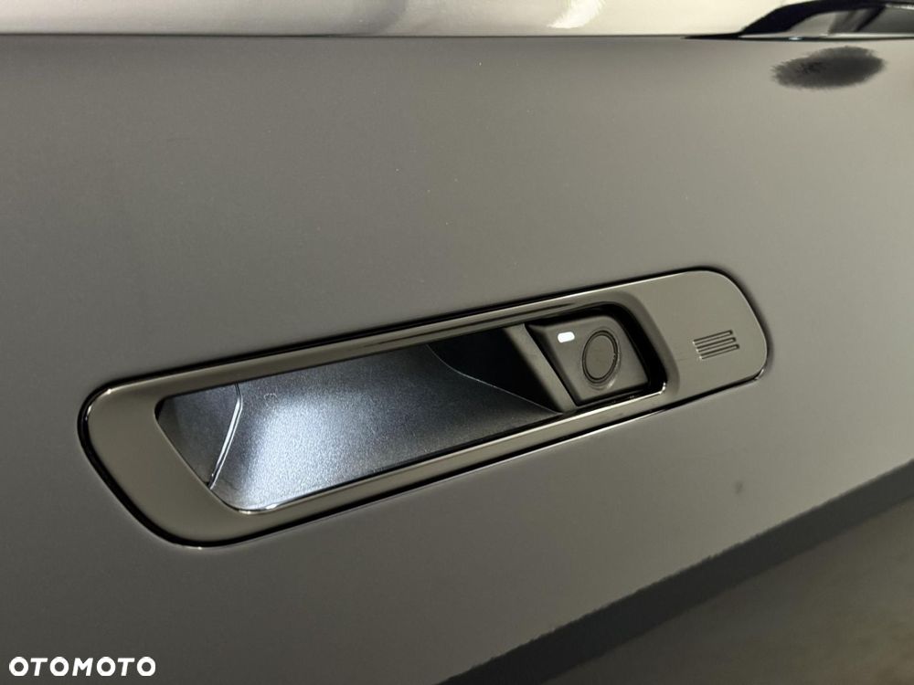 BMW Seria 7 - 11