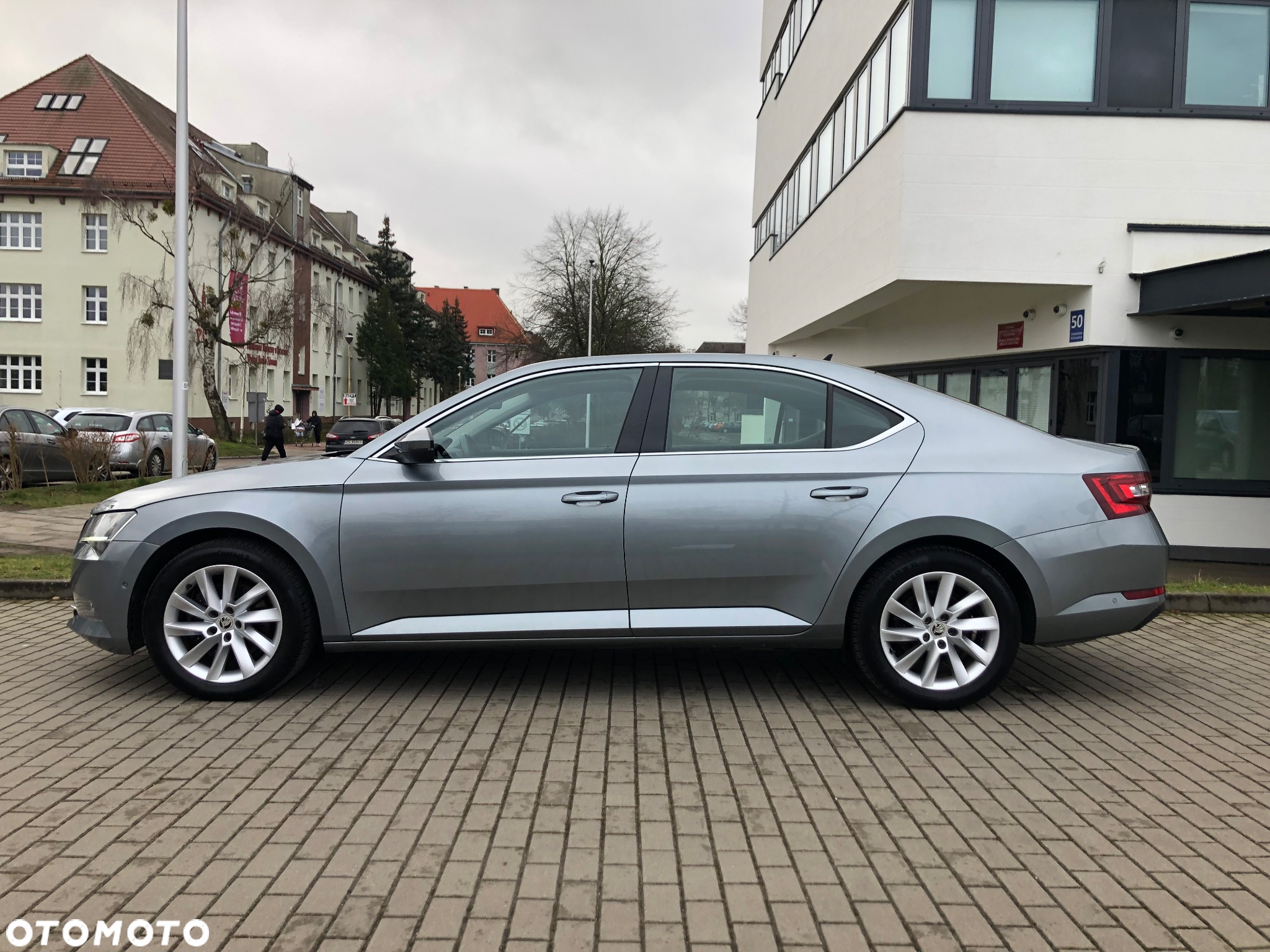 Skoda Superb 1.4 TSI ACT Style DSG - 4