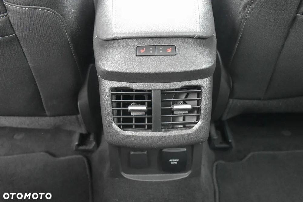 Ford Mondeo 2.0 TDCi Allrad Titanium - 37
