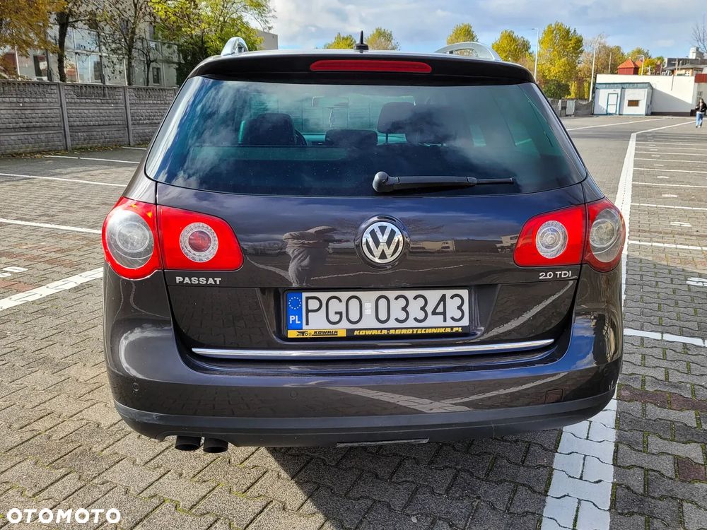 Volkswagen Passat 2.0 TDI DPF Highline - 6