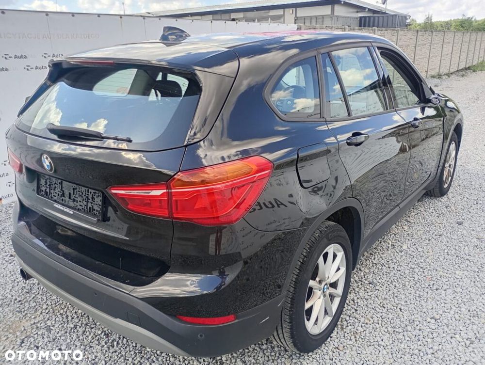 BMW X1 sDrive18i - 4