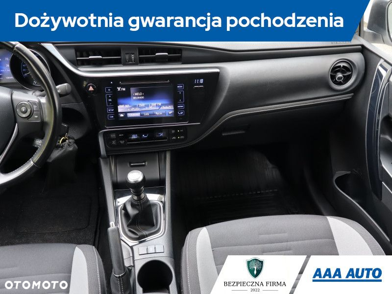Toyota Auris - 9