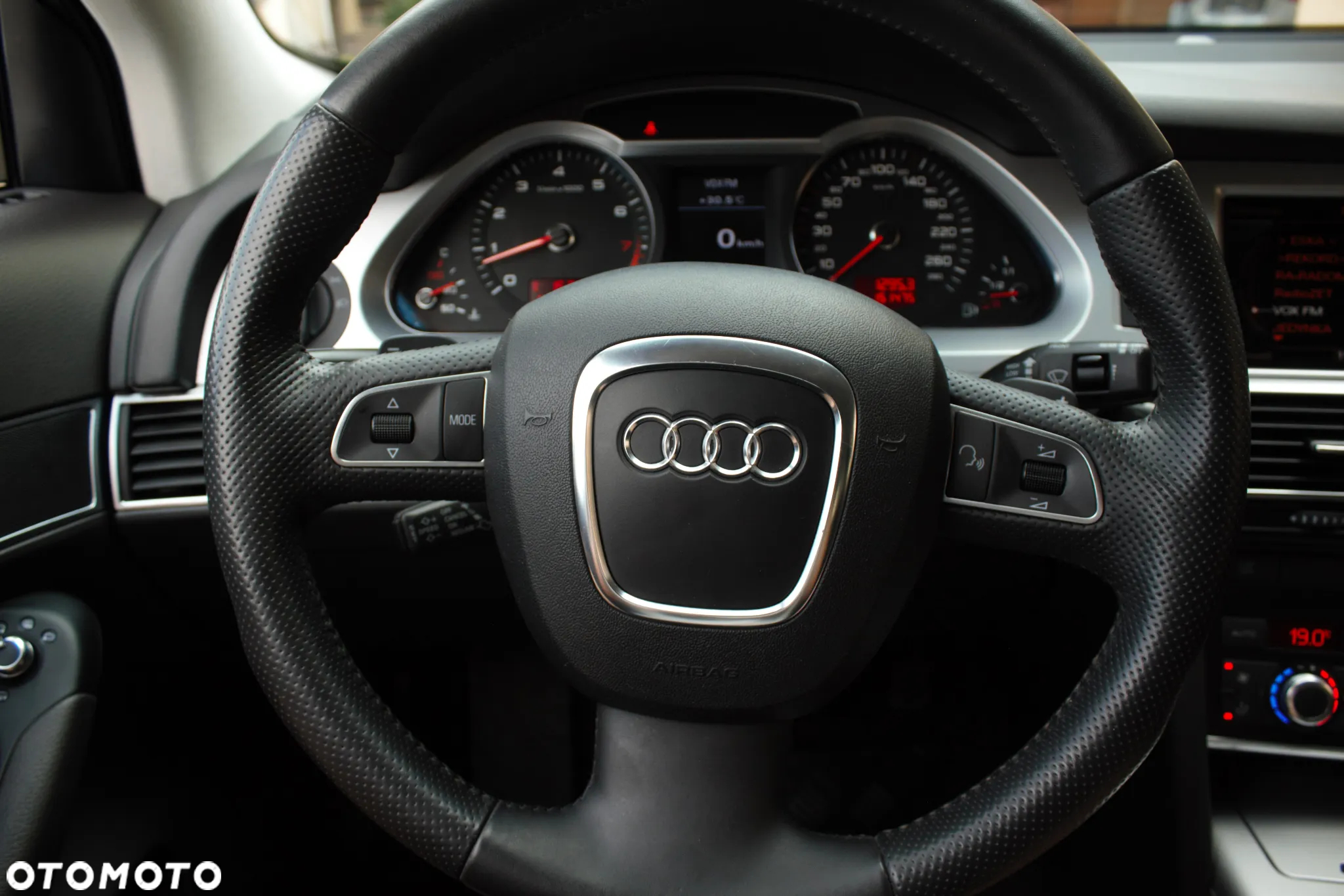 Audi A6 Avant 3.0 TFSI quattro tiptronic - 18
