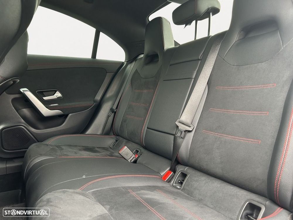 Mercedes-Benz CLA 250 - 15