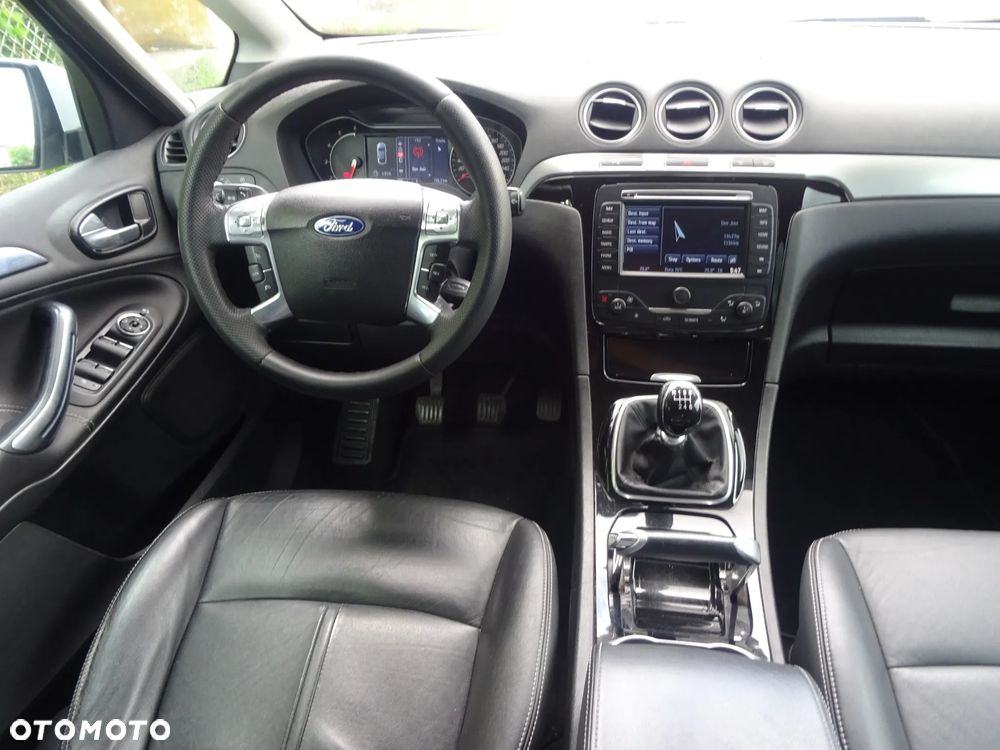 Ford S-Max - 30