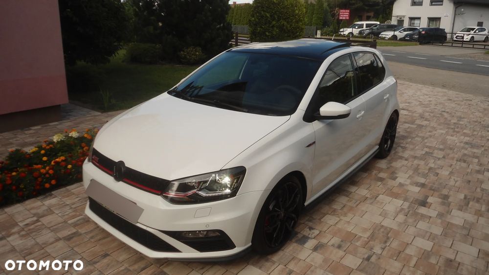 Volkswagen Polo - 8