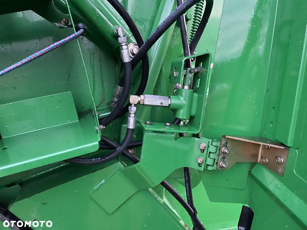 John Deere 592 - 12