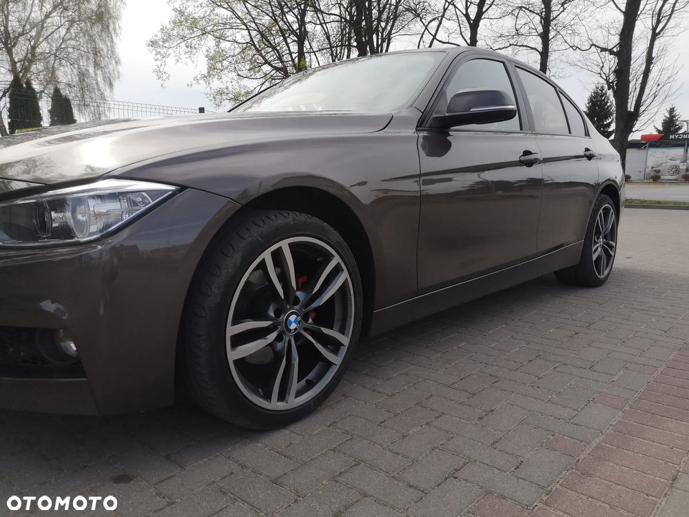 BMW Seria 3 - 21