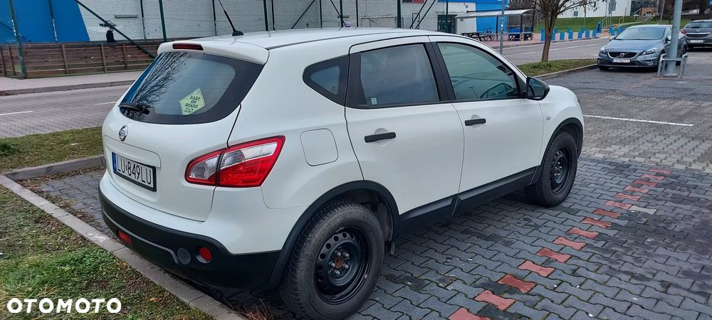 Nissan Qashqai 1.6 Visia - 8