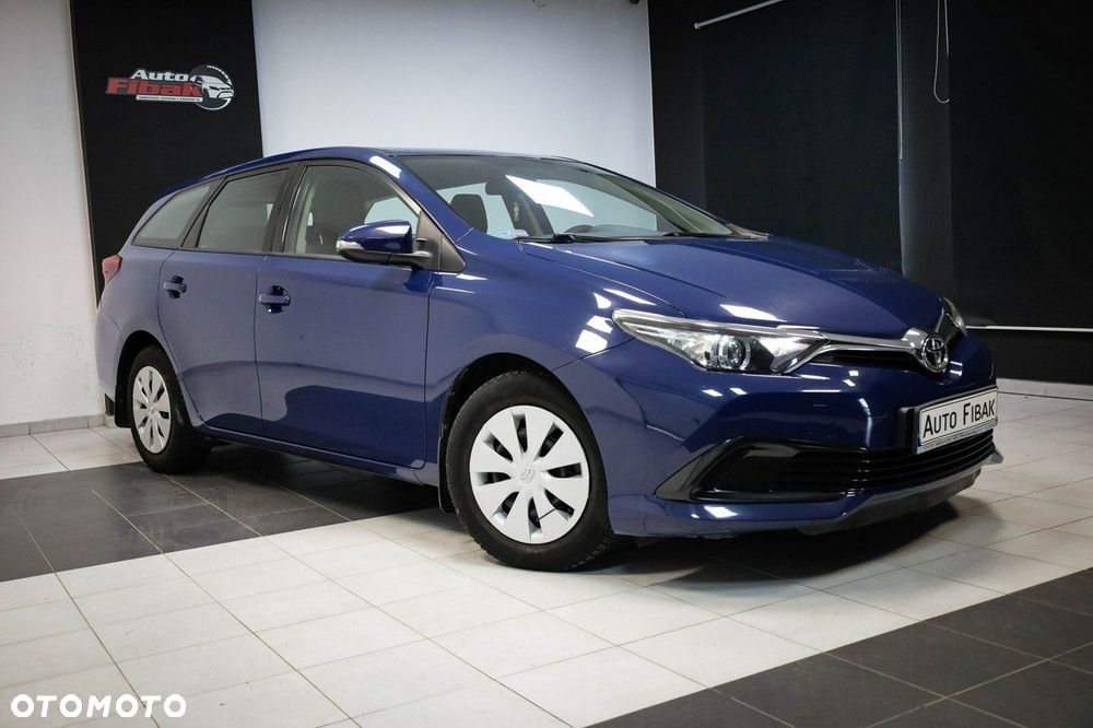Toyota Auris - 2