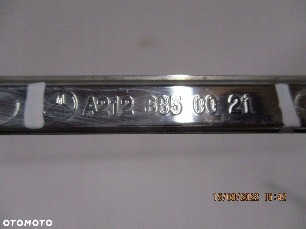 Listwa zderzaka MERCEDES 212 A2128850021 - 11