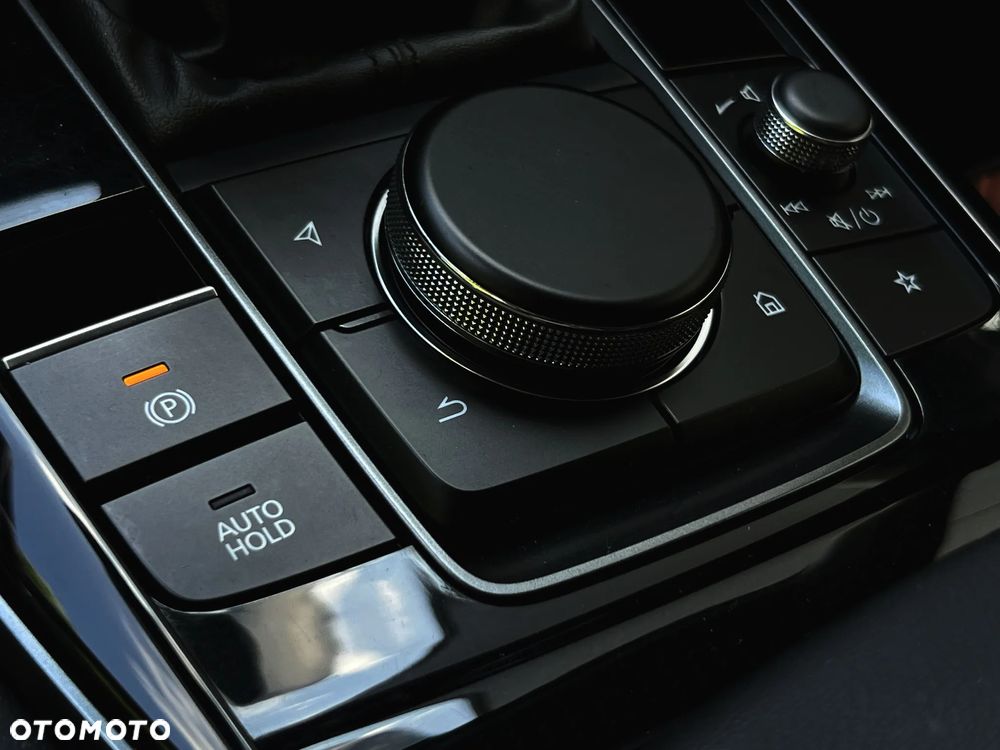 Mazda CX-30 e-SKYACTIV-G 2.0 M HYBRID 150 HOMURA - 32