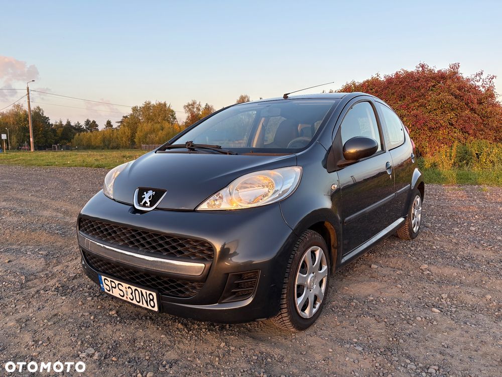 Peugeot 107 1.0 Urban Move - 1