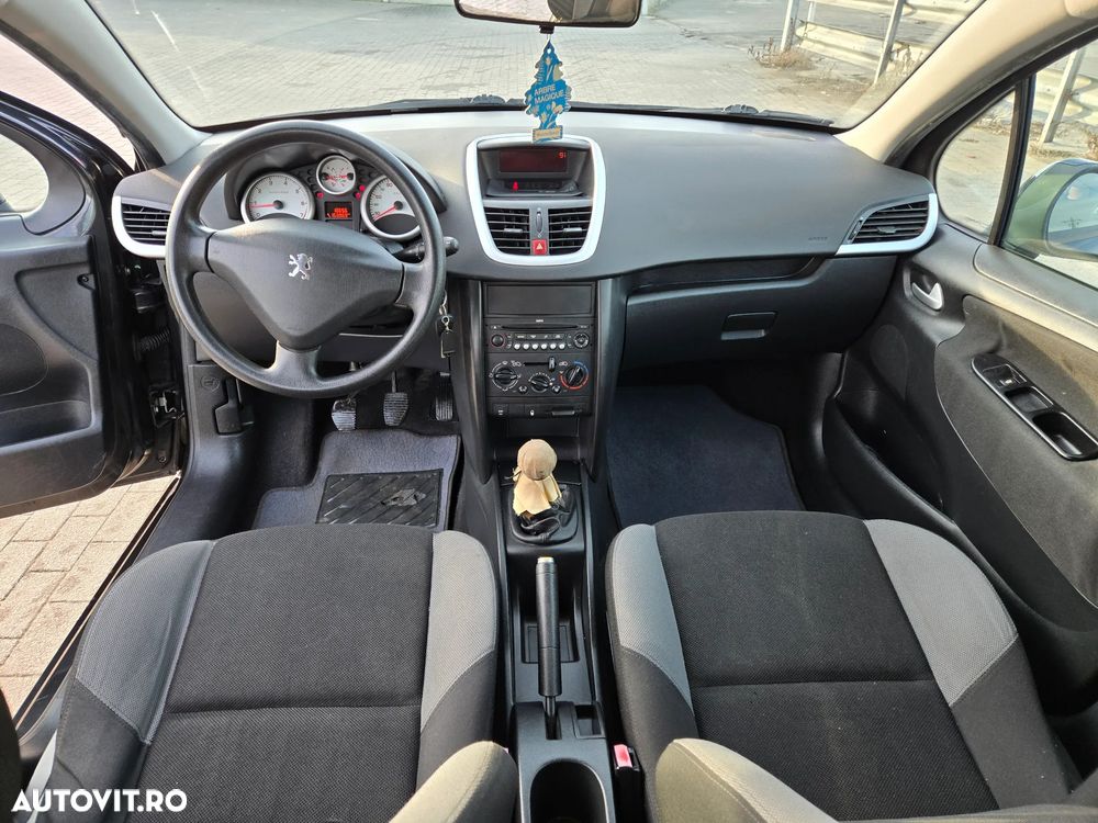 Peugeot 207 95 VTi Urban Style - 12