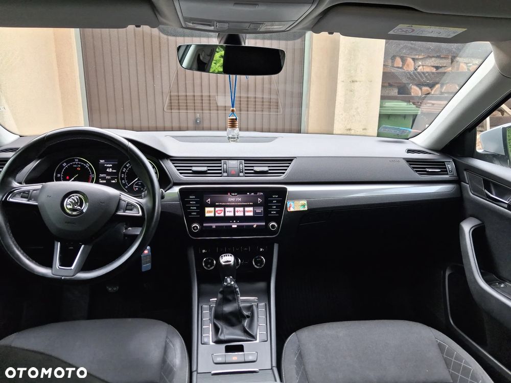 Skoda Superb 2.0 TDI SCR Active - 5