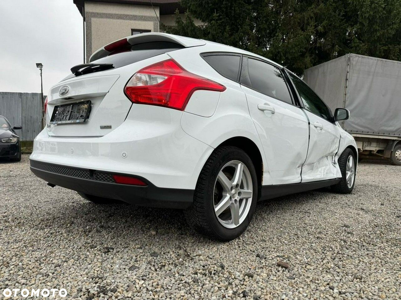 Ford Focus - 32