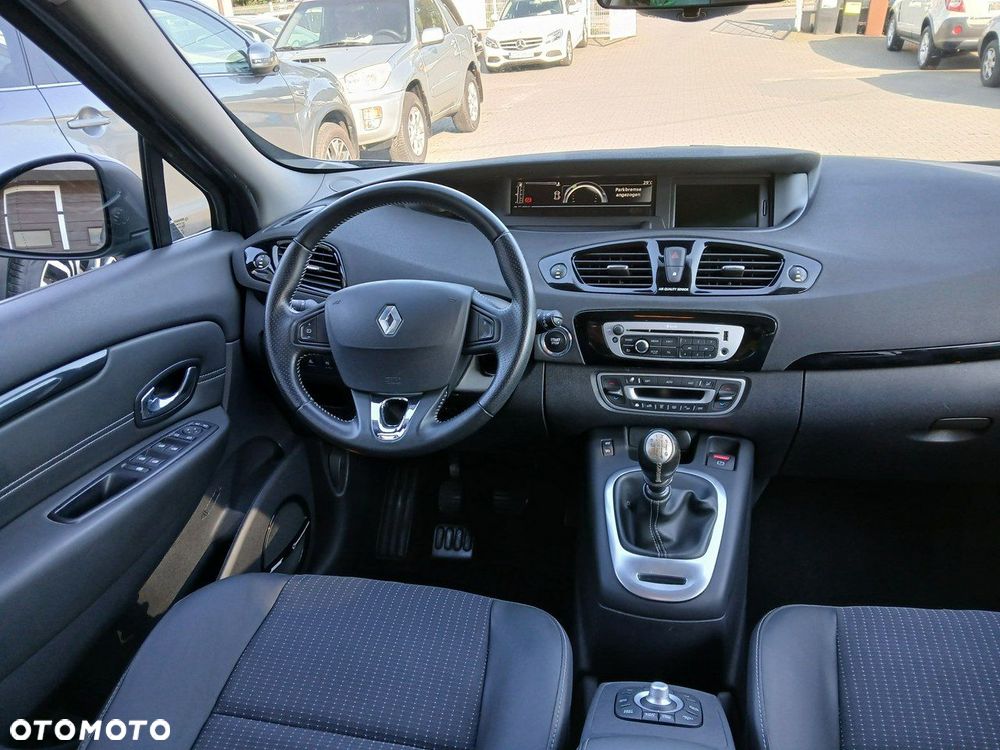 Renault Grand Scenic - 20