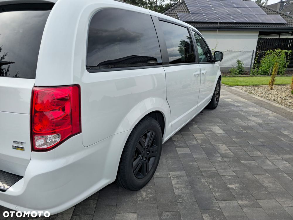 Dodge Grand Caravan 3.6 R/T - 5